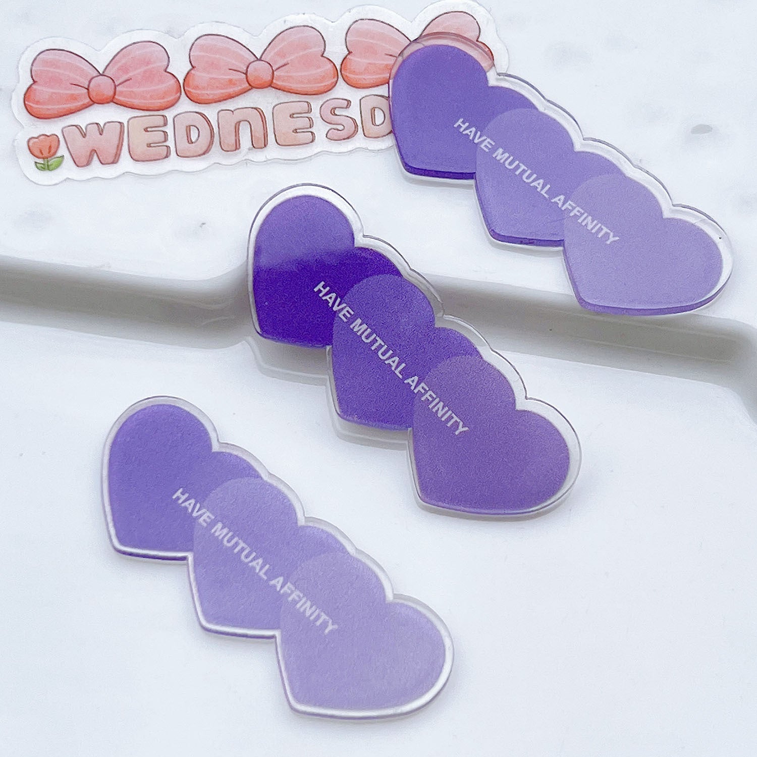 Wholesale 5pcs Acrylic Three Hearts Accessories FlatBack